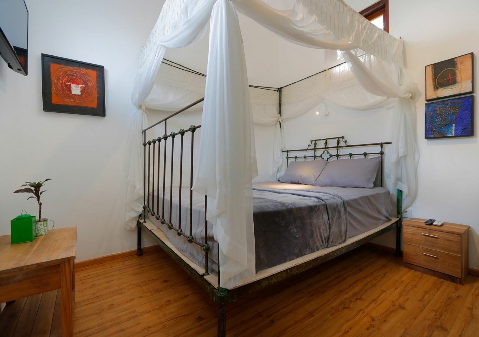 Bali Bee House Hotel เกอโรโบกัน ภายนอก รูปภาพ