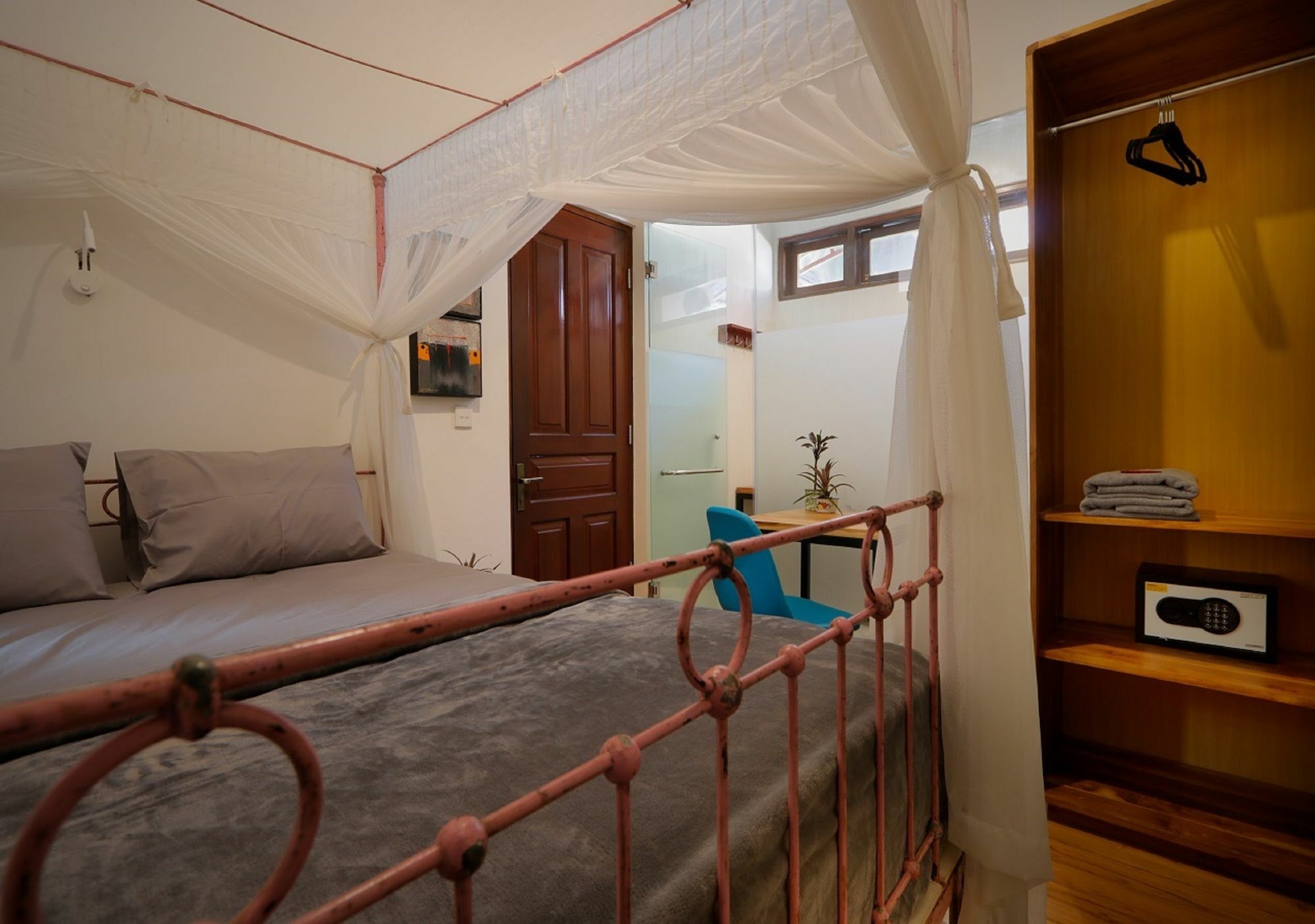 Bali Bee House Hotel เกอโรโบกัน ภายนอก รูปภาพ