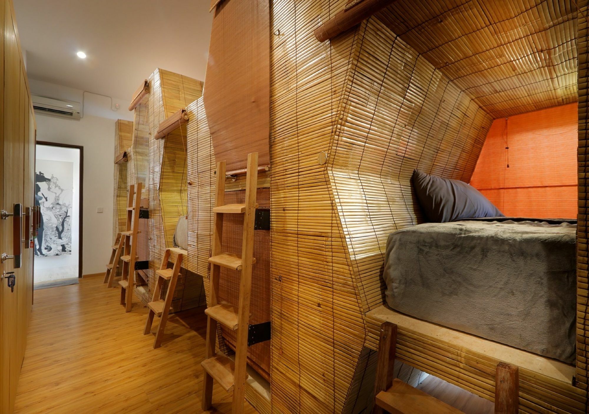 Bali Bee House Hotel เกอโรโบกัน ภายนอก รูปภาพ